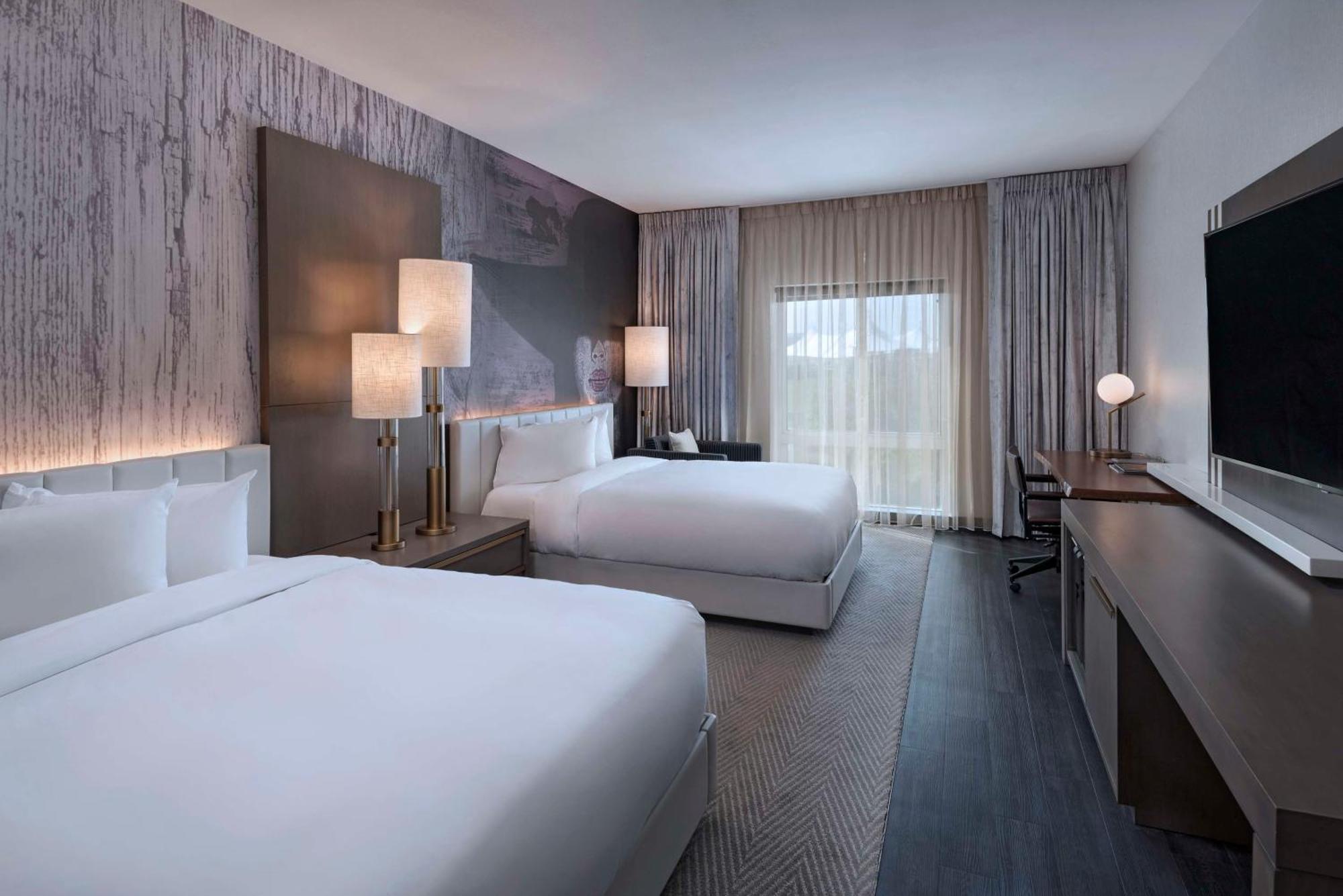 Отель Hyatt Centric Зе-Вудлендс Экстерьер фото